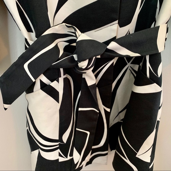 Spring Semantiks Black and White Pattern 3/4 Sleeve Jacket with Belt - Picture 4 of 11